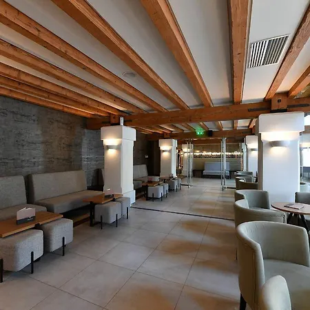 فندق Hydrama Grand