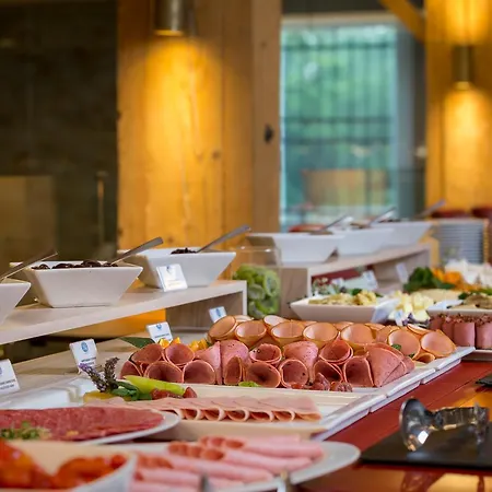 Hydrama Grand 5* Dráma