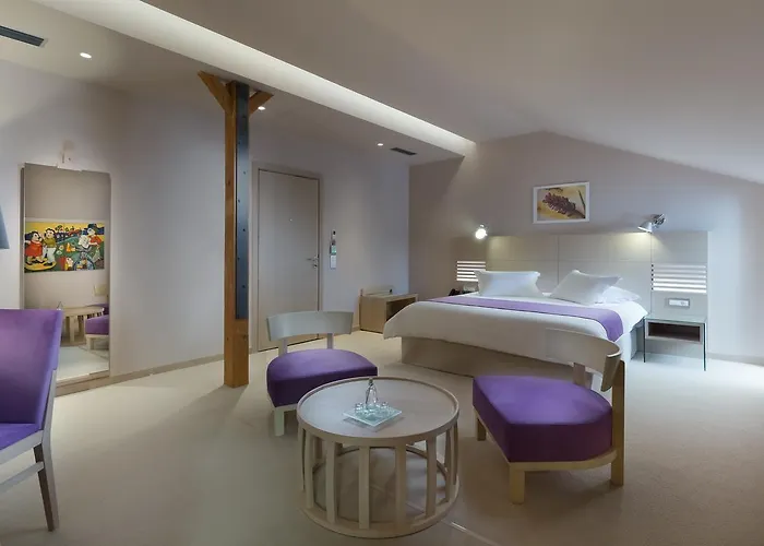 Hydrama Grand Hotel